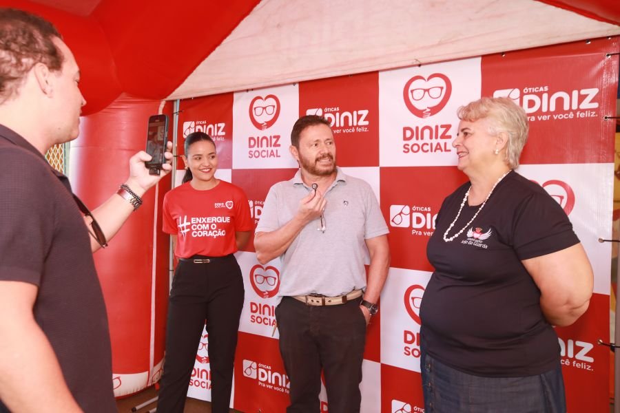 9ª EDIÇÃO DO PROJETO “DINIZ SOCIAL”- ASSOC. ANJO DA GUARDA” - Eloisa Mattos