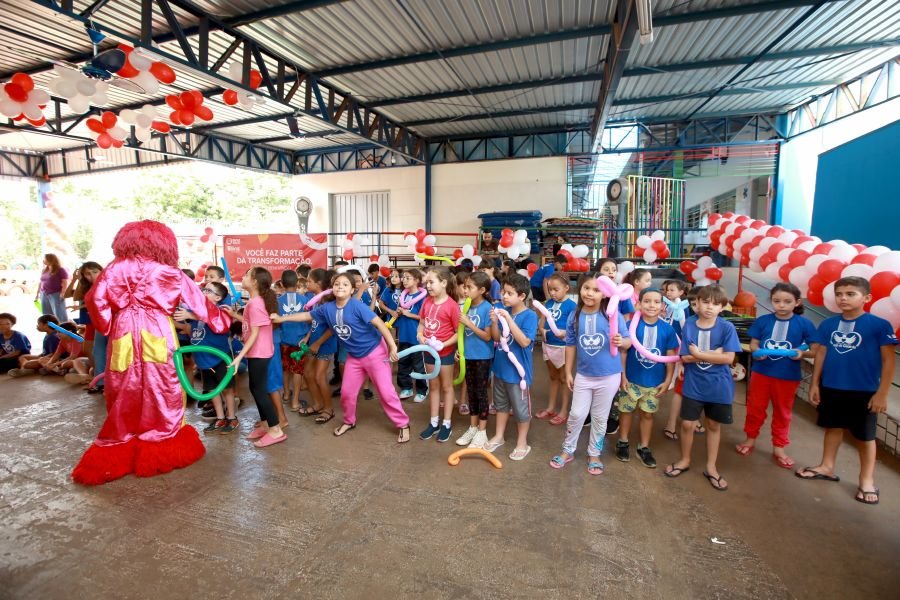 9ª EDIÇÃO DO PROJETO “DINIZ SOCIAL”- ASSOC. ANJO DA GUARDA” - Eloisa Mattos