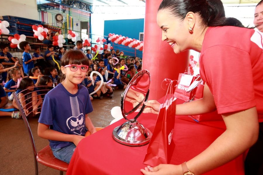 9ª EDIÇÃO DO PROJETO “DINIZ SOCIAL”- ASSOC. ANJO DA GUARDA” - Eloisa Mattos