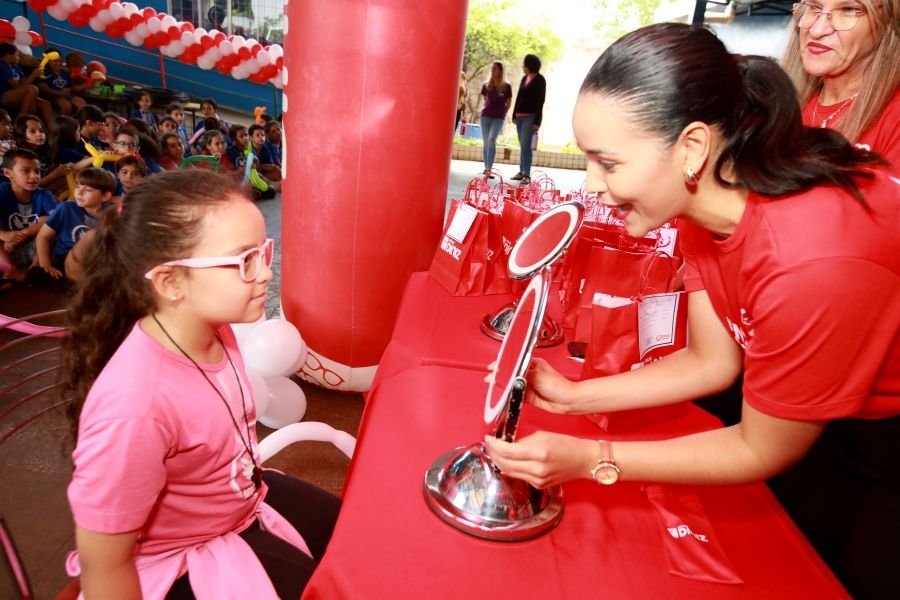 9ª EDIÇÃO DO PROJETO “DINIZ SOCIAL”- ASSOC. ANJO DA GUARDA” - Eloisa Mattos