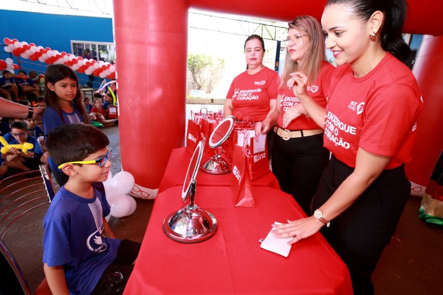 9ª EDIÇÃO DO PROJETO “DINIZ SOCIAL”- ASSOC. ANJO DA GUARDA” - Eloisa Mattos