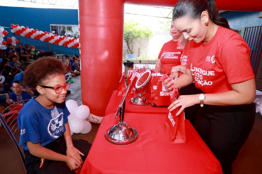9ª EDIÇÃO DO PROJETO “DINIZ SOCIAL”- ASSOC. ANJO DA GUARDA” - Eloisa Mattos