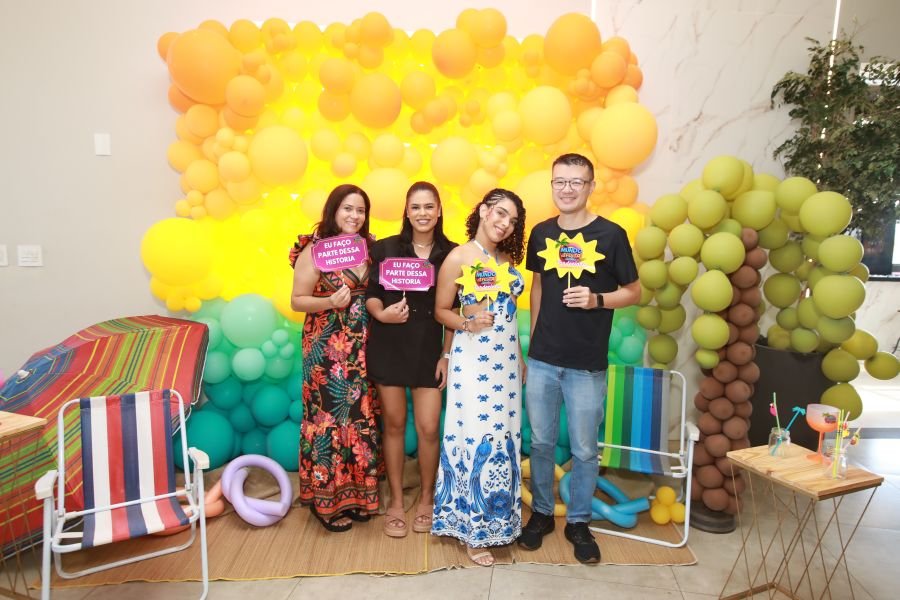 COMEMORAÇÃO DOS 20 ANOS DO “MUNDO DA FESTA” - Eloisa Mattos