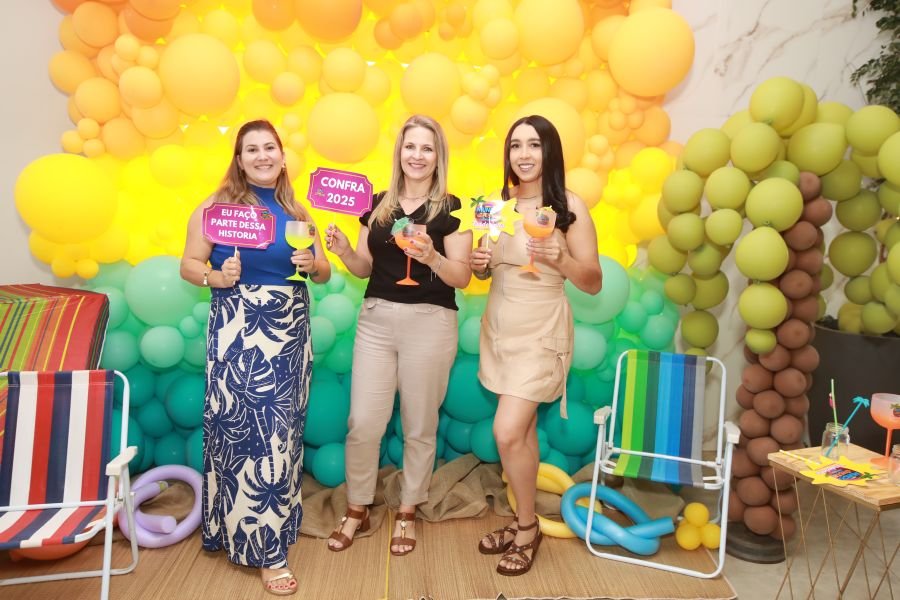 COMEMORAÇÃO DOS 20 ANOS DO “MUNDO DA FESTA” - Eloisa Mattos