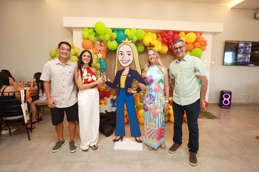 COMEMORAÇÃO DOS 20 ANOS DO “MUNDO DA FESTA” - Eloisa Mattos