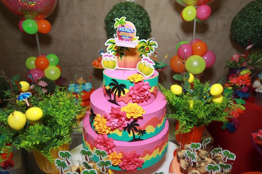 COMEMORAÇÃO DOS 20 ANOS DO “MUNDO DA FESTA” - Eloisa Mattos