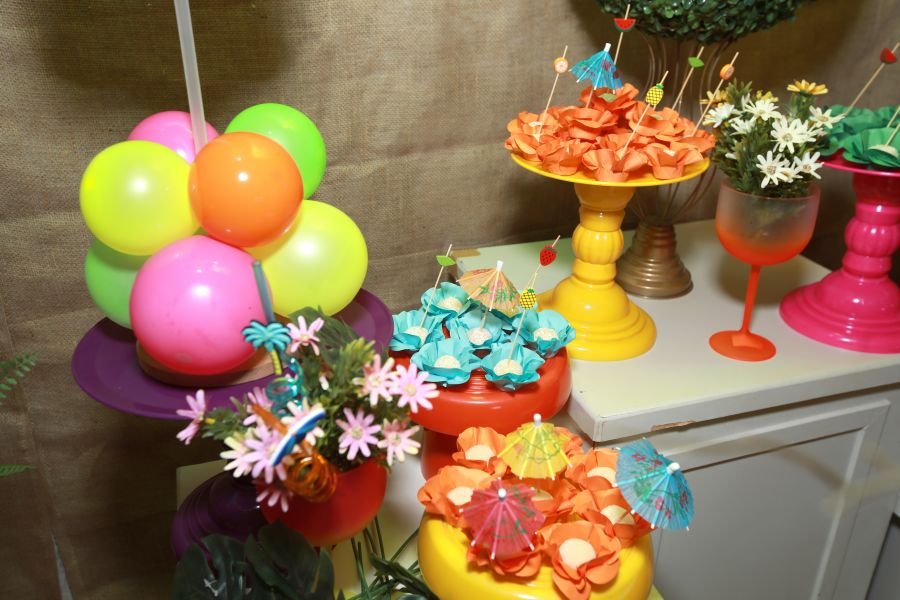 COMEMORAÇÃO DOS 20 ANOS DO “MUNDO DA FESTA” - Eloisa Mattos