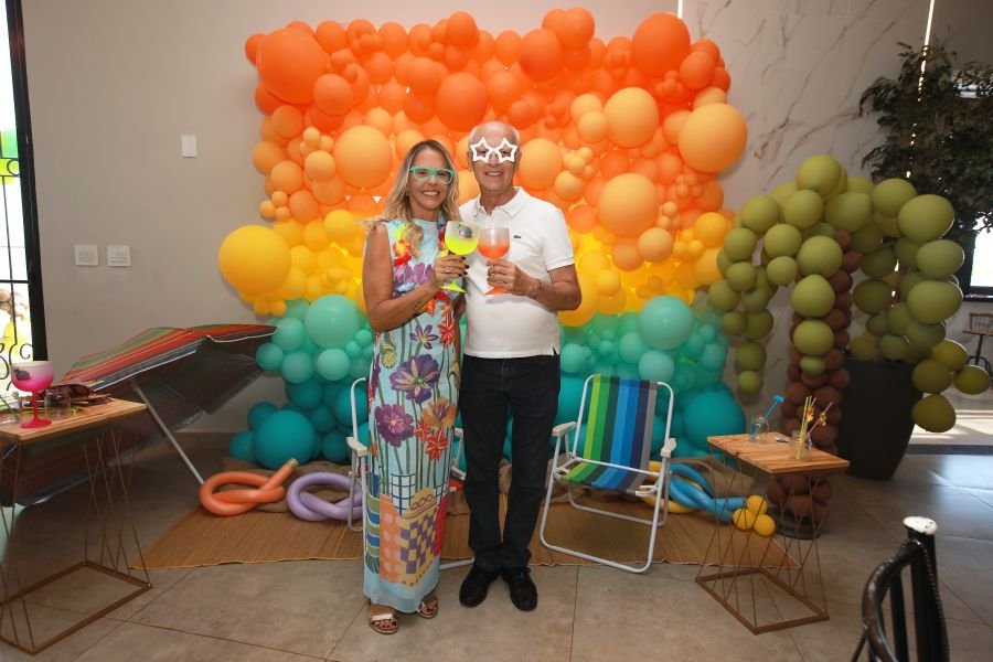 COMEMORAÇÃO DOS 20 ANOS DO “MUNDO DA FESTA” - Eloisa Mattos