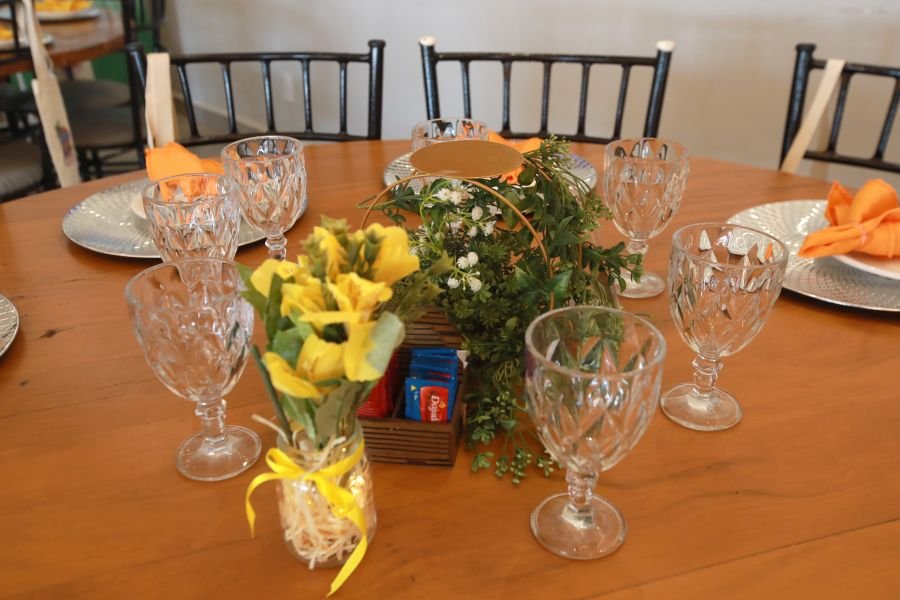 COMEMORAÇÃO DOS 20 ANOS DO “MUNDO DA FESTA” - Eloisa Mattos