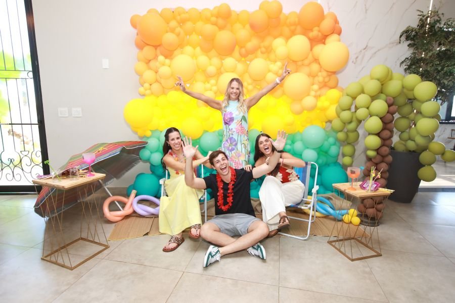 COMEMORAÇÃO DOS 20 ANOS DO “MUNDO DA FESTA” - Eloisa Mattos