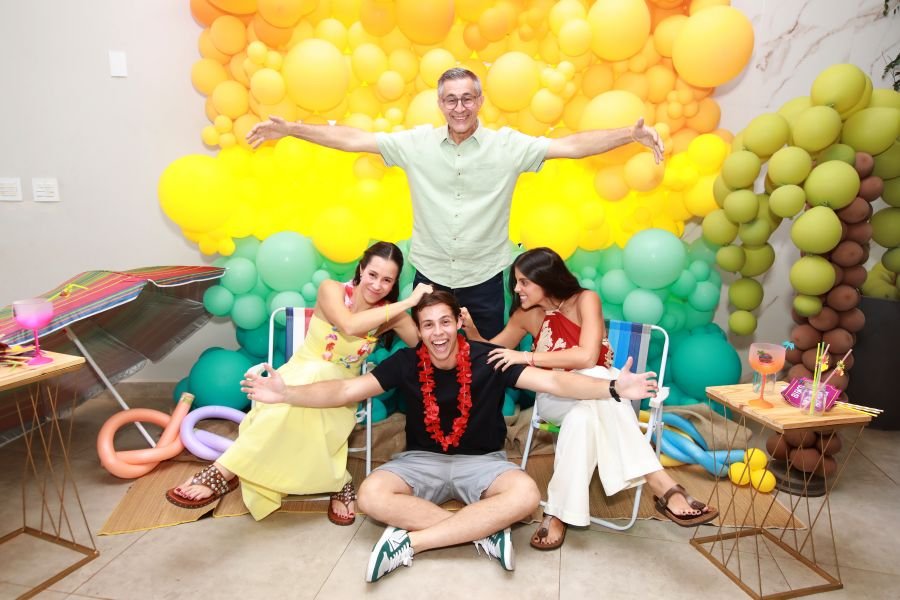 COMEMORAÇÃO DOS 20 ANOS DO “MUNDO DA FESTA” - Eloisa Mattos