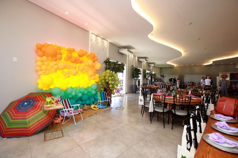 COMEMORAÇÃO DOS 20 ANOS DO “MUNDO DA FESTA” - Eloisa Mattos