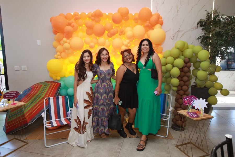 COMEMORAÇÃO DOS 20 ANOS DO “MUNDO DA FESTA” - Eloisa Mattos