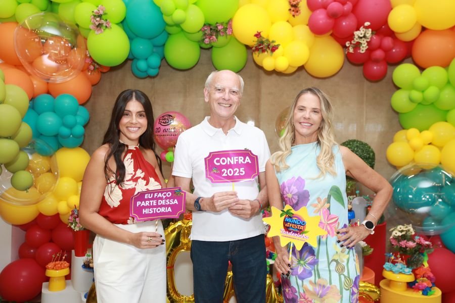 COMEMORAÇÃO DOS 20 ANOS DO “MUNDO DA FESTA” - Eloisa Mattos