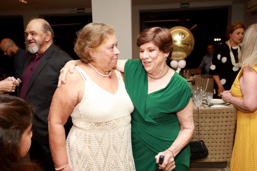 ENCONTRO DOS FORMANDOS DA FARME – TURMA DE 1975: 50 ANOS DE MEDICINA - Eloisa Mattos