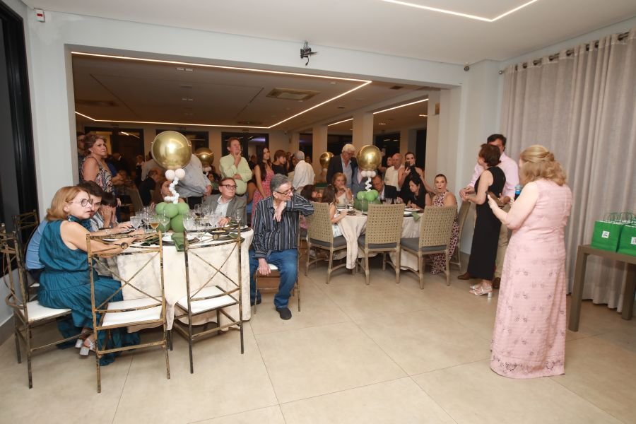 ENCONTRO DOS FORMANDOS DA FARME – TURMA DE 1975: 50 ANOS DE MEDICINA - Eloisa Mattos