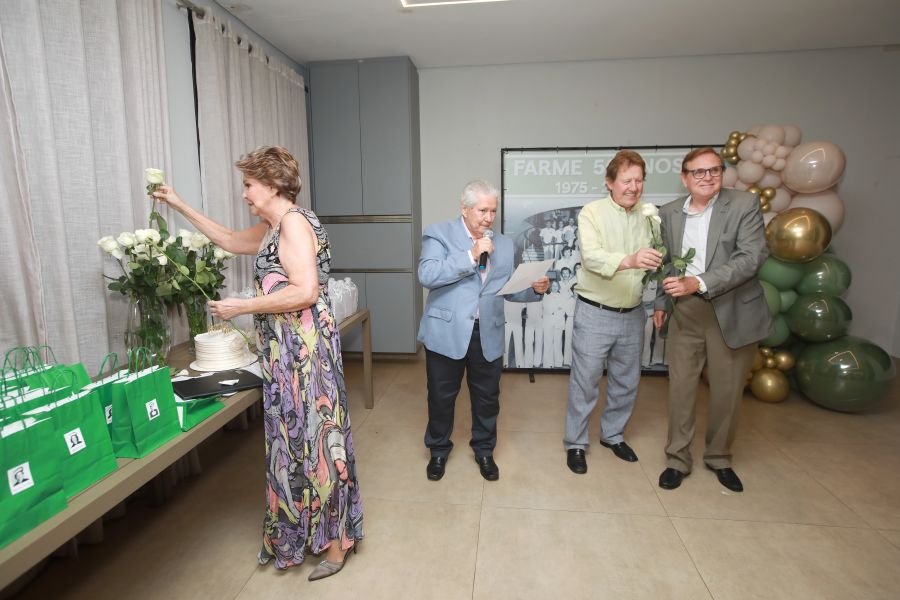 ENCONTRO DOS FORMANDOS DA FARME – TURMA DE 1975: 50 ANOS DE MEDICINA - Eloisa Mattos