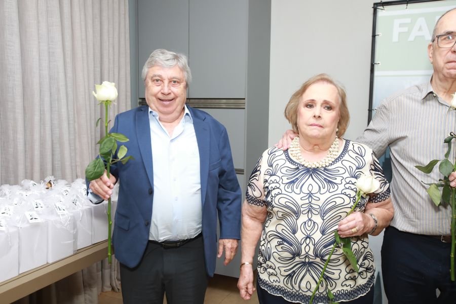 ENCONTRO DOS FORMANDOS DA FARME – TURMA DE 1975: 50 ANOS DE MEDICINA - Eloisa Mattos