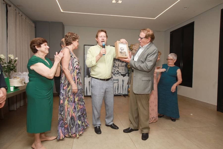 ENCONTRO DOS FORMANDOS DA FARME – TURMA DE 1975: 50 ANOS DE MEDICINA - Eloisa Mattos