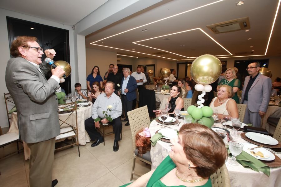 ENCONTRO DOS FORMANDOS DA FARME – TURMA DE 1975: 50 ANOS DE MEDICINA - Eloisa Mattos