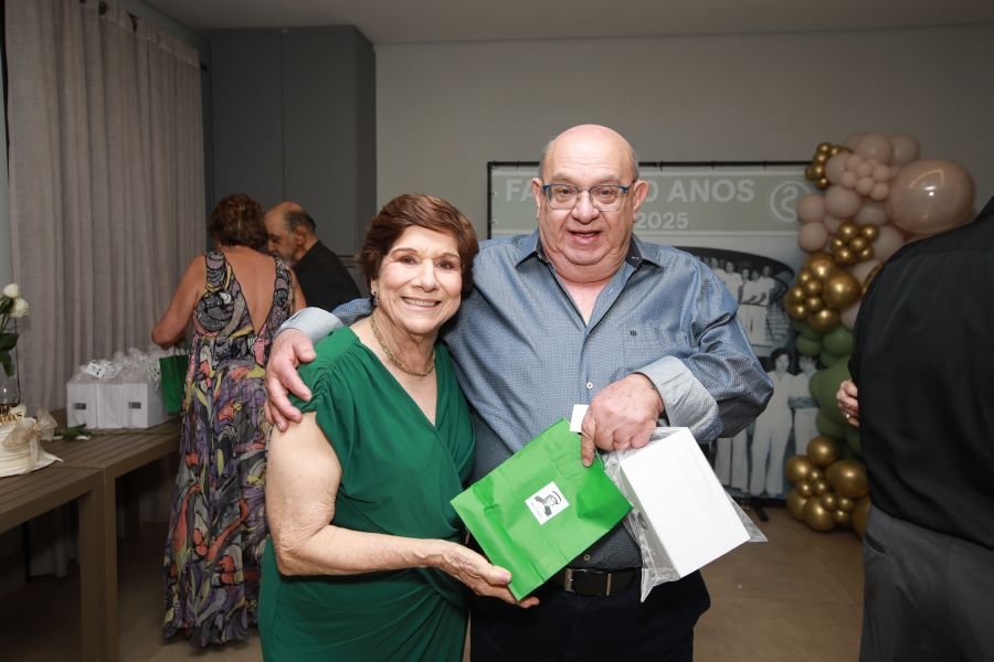 ENCONTRO DOS FORMANDOS DA FARME – TURMA DE 1975: 50 ANOS DE MEDICINA - Eloisa Mattos