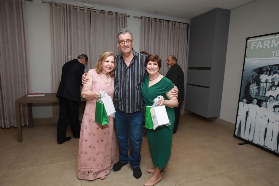 ENCONTRO DOS FORMANDOS DA FARME – TURMA DE 1975: 50 ANOS DE MEDICINA - Eloisa Mattos