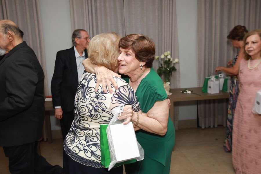 ENCONTRO DOS FORMANDOS DA FARME – TURMA DE 1975: 50 ANOS DE MEDICINA - Eloisa Mattos