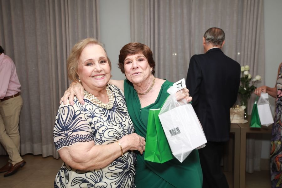 ENCONTRO DOS FORMANDOS DA FARME – TURMA DE 1975: 50 ANOS DE MEDICINA - Eloisa Mattos