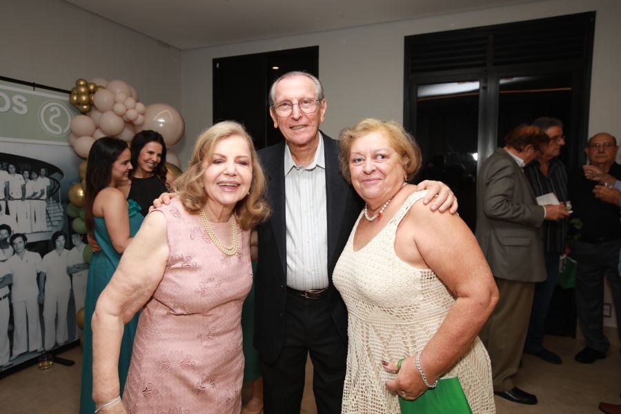 ENCONTRO DOS FORMANDOS DA FARME – TURMA DE 1975: 50 ANOS DE MEDICINA - Eloisa Mattos