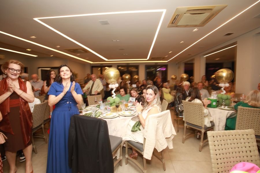 ENCONTRO DOS FORMANDOS DA FARME – TURMA DE 1975: 50 ANOS DE MEDICINA - Eloisa Mattos