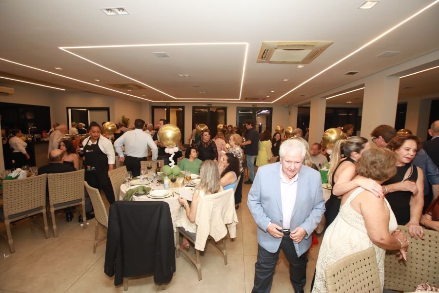 ENCONTRO DOS FORMANDOS DA FARME – TURMA DE 1975: 50 ANOS DE MEDICINA - Eloisa Mattos