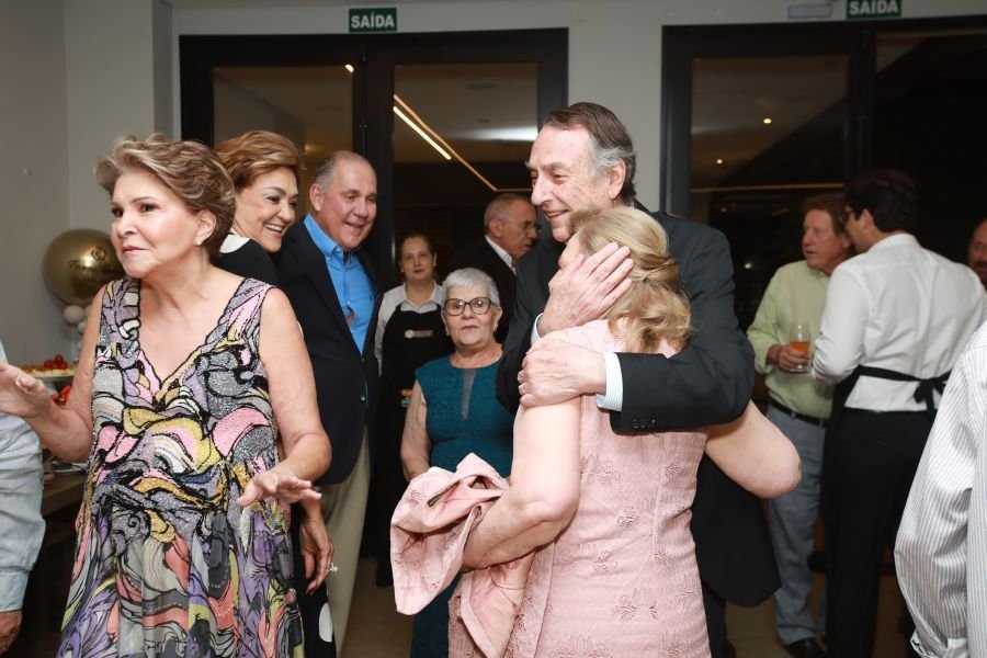 ENCONTRO DOS FORMANDOS DA FARME – TURMA DE 1975: 50 ANOS DE MEDICINA - Eloisa Mattos