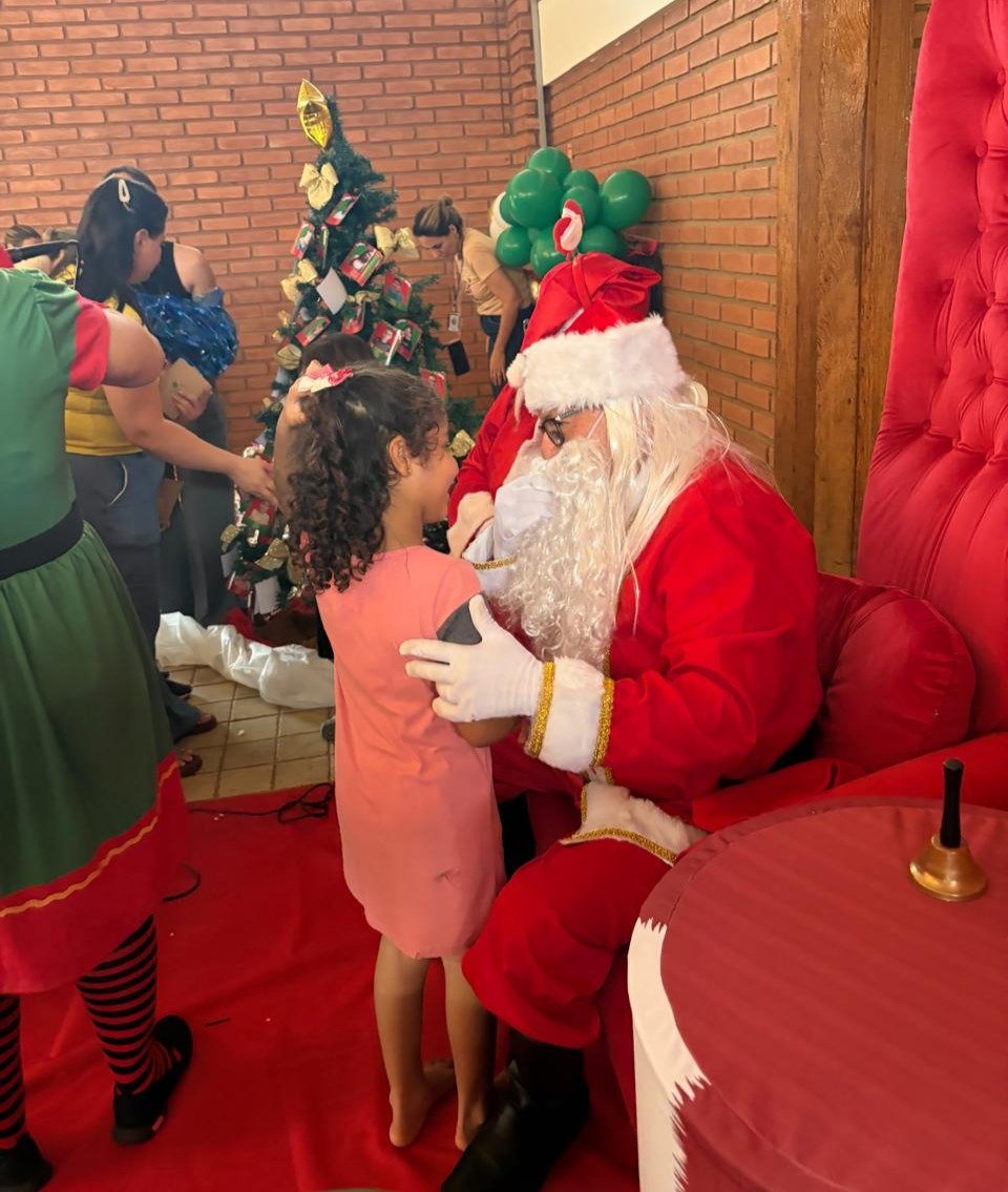 FUNDAÇÃO BENEDICTA TERRA PIMENTEL CELEBRA O NATAL COM FESTA MARCADA POR ALEGRIA E ACOLHIMENTO