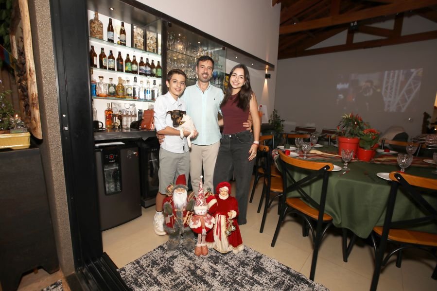 CONFRATERNIZAÇÃO 2025 DA CLÍNICA CALDEIRA ODONTOLOGIA - Eloisa Mattos