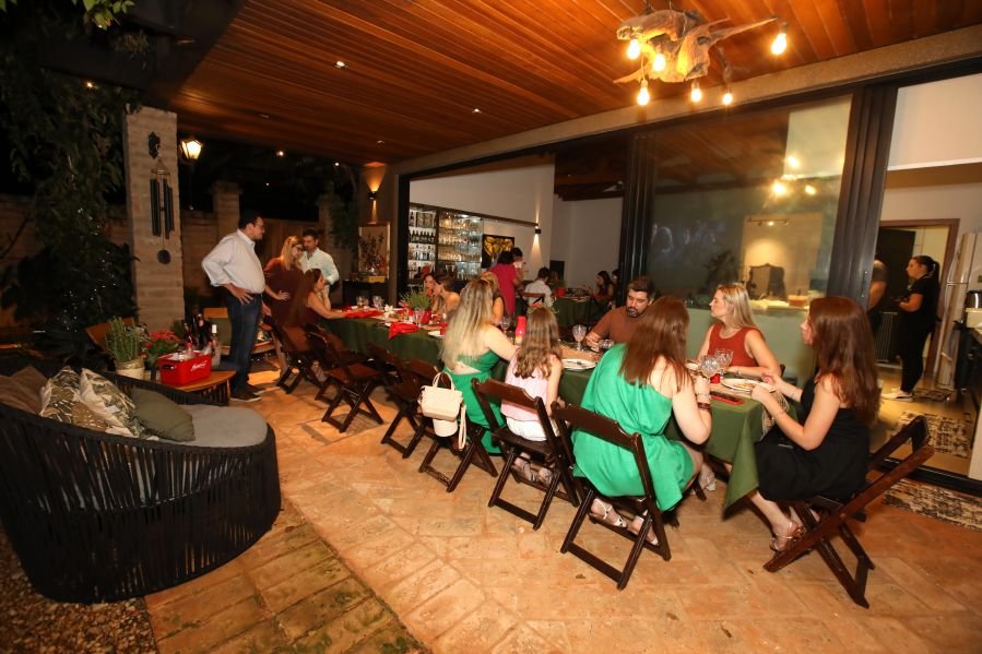 CONFRATERNIZAÇÃO 2025 DA CLÍNICA CALDEIRA ODONTOLOGIA - Eloisa Mattos