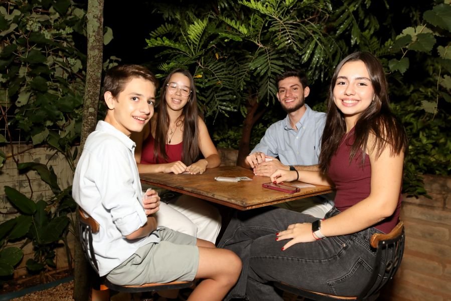 CONFRATERNIZAÇÃO 2025 DA CLÍNICA CALDEIRA ODONTOLOGIA - Eloisa Mattos