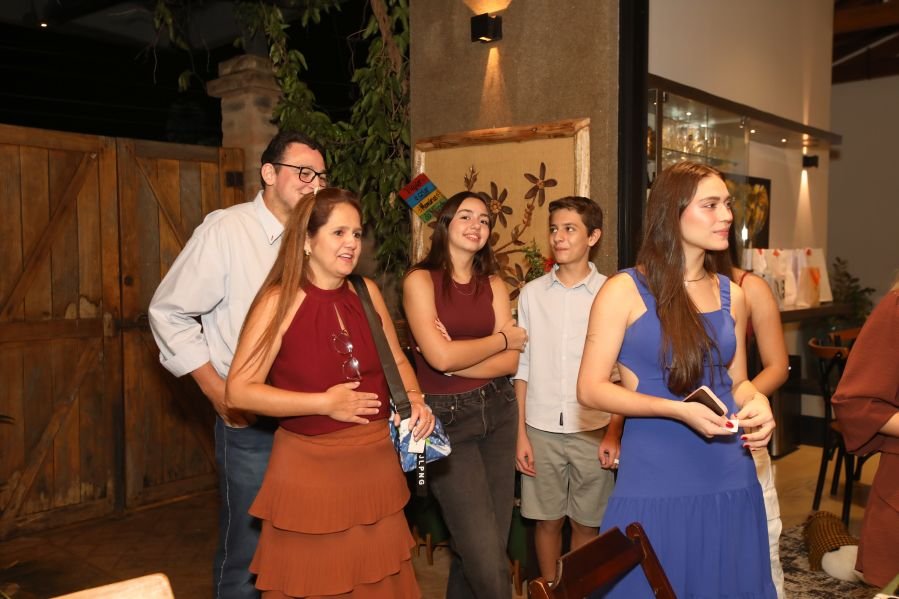 CONFRATERNIZAÇÃO 2025 DA CLÍNICA CALDEIRA ODONTOLOGIA - Eloisa Mattos