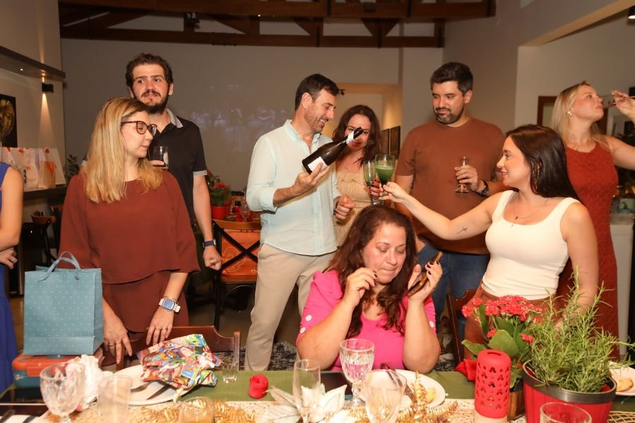 CONFRATERNIZAÇÃO 2025 DA CLÍNICA CALDEIRA ODONTOLOGIA - Eloisa Mattos