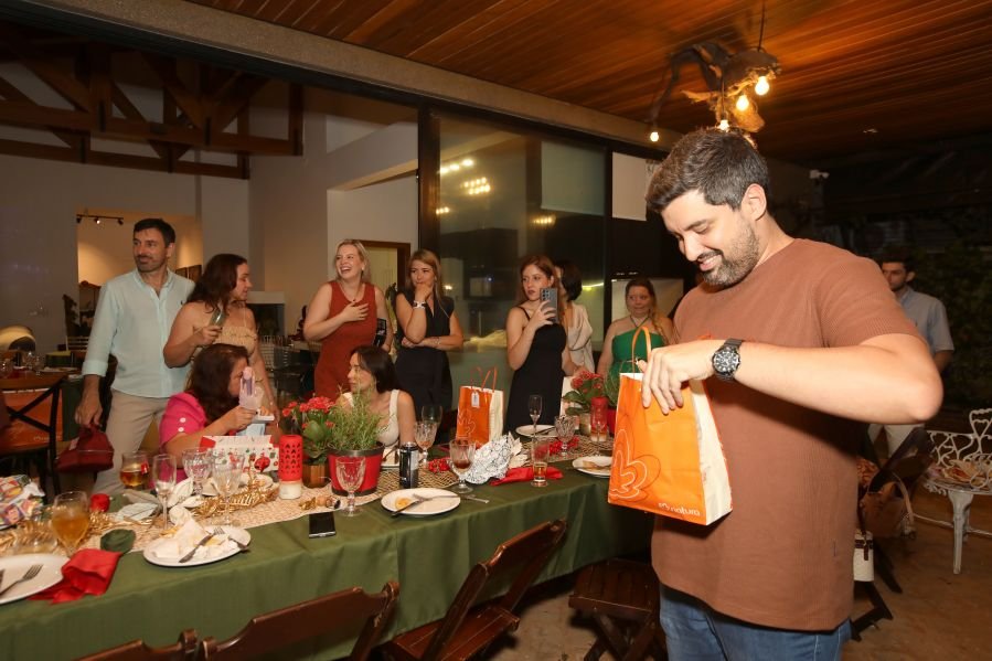 CONFRATERNIZAÇÃO 2025 DA CLÍNICA CALDEIRA ODONTOLOGIA - Eloisa Mattos