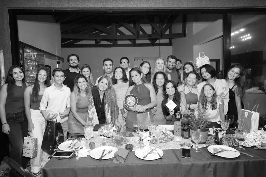 CONFRATERNIZAÇÃO 2025 DA CLÍNICA CALDEIRA ODONTOLOGIA - Eloisa Mattos