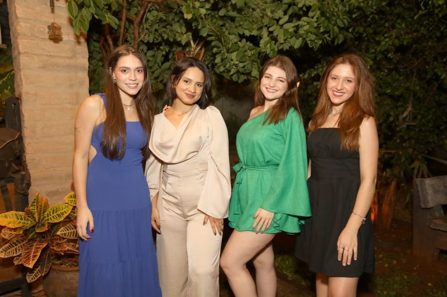 CONFRATERNIZAÇÃO 2025 DA CLÍNICA CALDEIRA ODONTOLOGIA - Eloisa Mattos