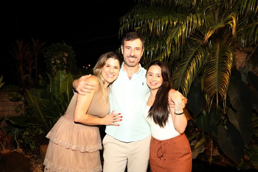 CONFRATERNIZAÇÃO 2025 DA CLÍNICA CALDEIRA ODONTOLOGIA - Eloisa Mattos