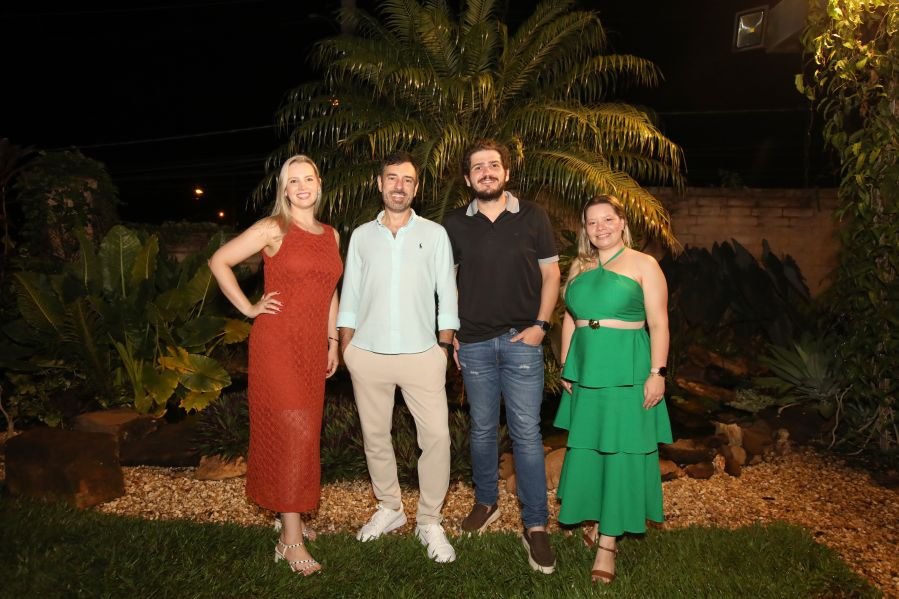 CONFRATERNIZAÇÃO 2025 DA CLÍNICA CALDEIRA ODONTOLOGIA - Eloisa Mattos