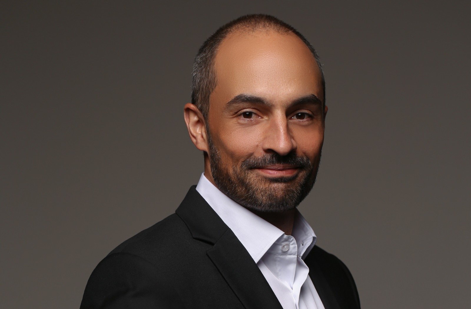 VERÃO É TEMPORADA DE OTITE: SAIBA COMO PROTEGER SEU FILHO