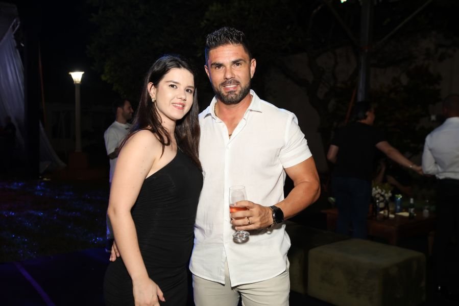 BRINDES AO ANO NOVO – BY JOSÉ AMÉRICO “CASA MACENO/BURITAMA” - Eloisa Mattos