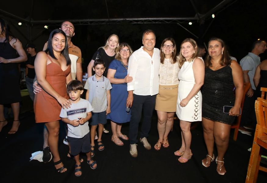 BRINDES AO ANO NOVO – BY JOSÉ AMÉRICO “CASA MACENO/BURITAMA” - Eloisa Mattos