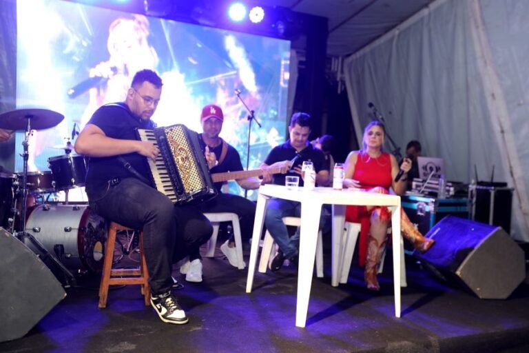 resized_ELO_7647