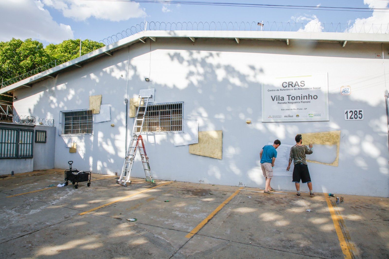 “AFAGOS PARA RIO PRETO”: ARTISTA USA A COR PARA TRANSFORMAR A CIDADE EM EXPERIÊNCIA SENSORIAL E COLETIVA