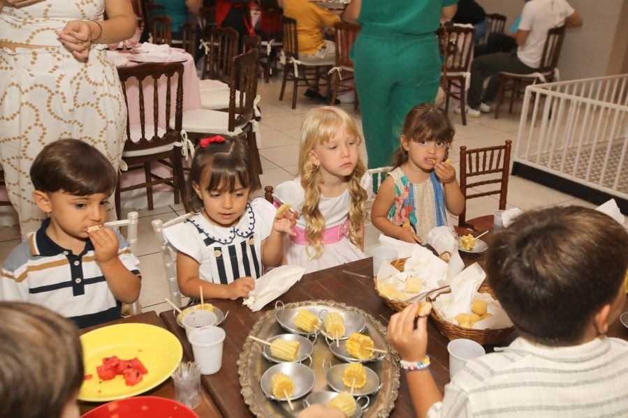 ANIVERSÁRIO DE 3 ANOS DE CECÍLIA ZAFANI ARID – “MINNIE” - Eloisa Mattos