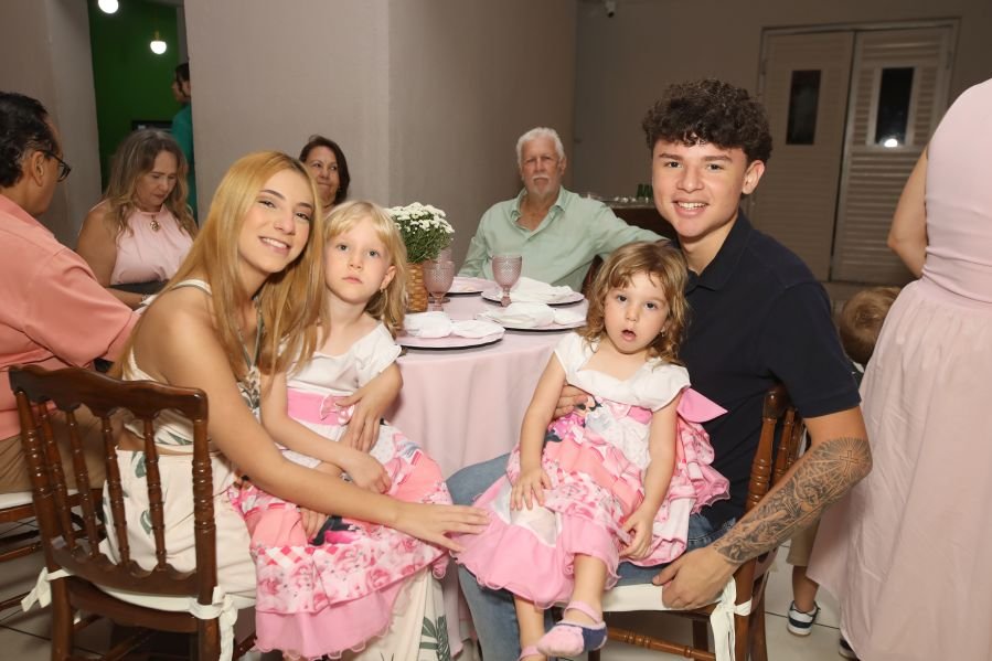 ANIVERSÁRIO DE 3 ANOS DE CECÍLIA ZAFANI ARID – “MINNIE” - Eloisa Mattos